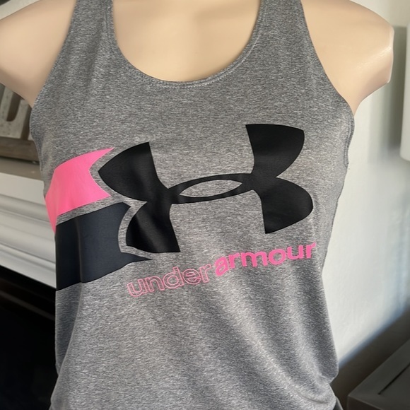 Under Armour Workout Tank Youth/Large - Picture 2 of 5